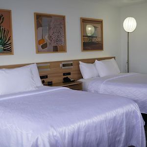 Queen Room Two Queen Beds